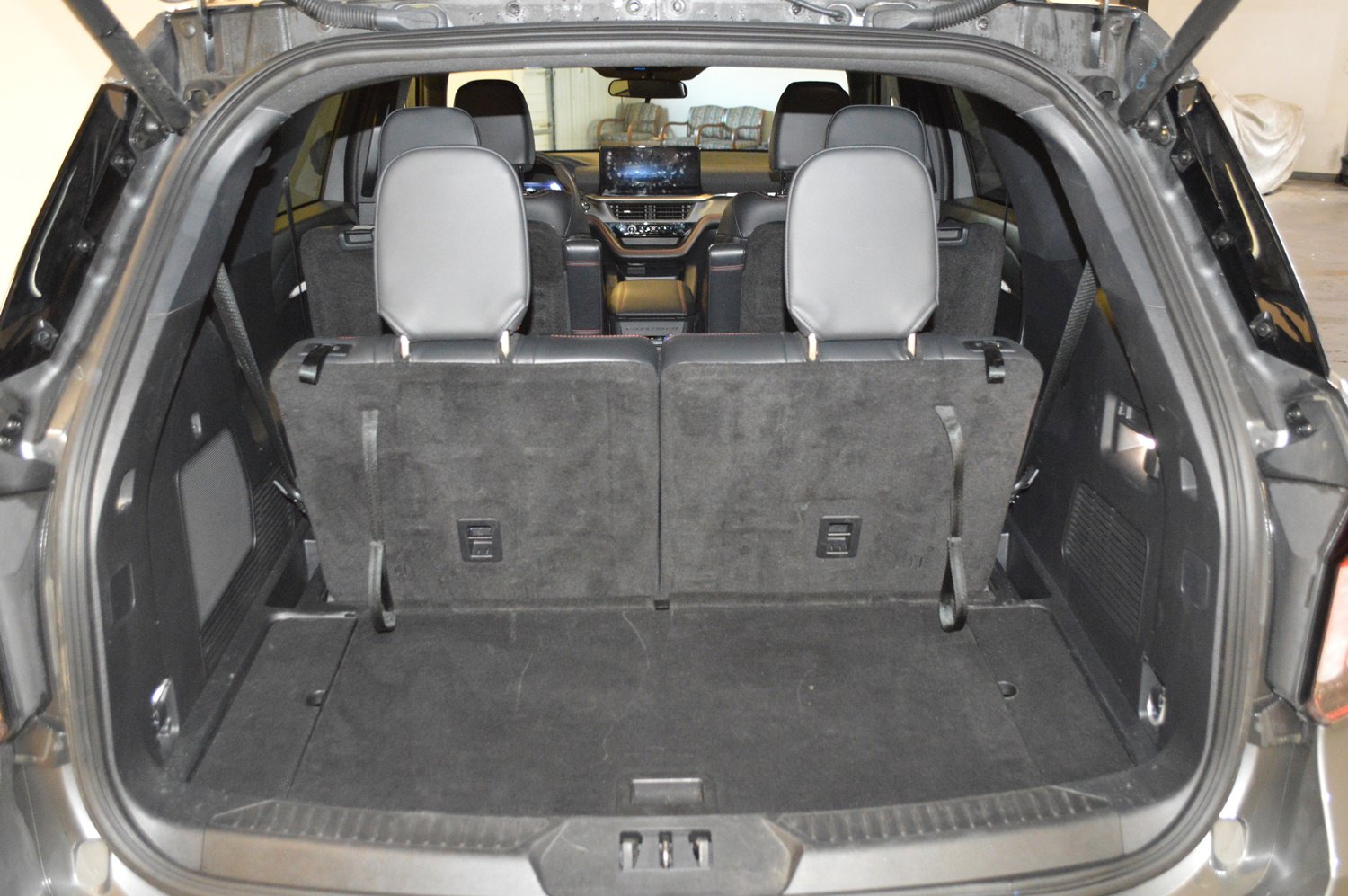 Certified 2025 Ford Explorer ST-Line image 13