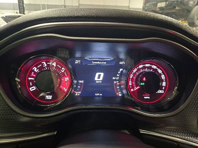 Used 2016 Dodge Challenger SRT Hellcat RWD image 16