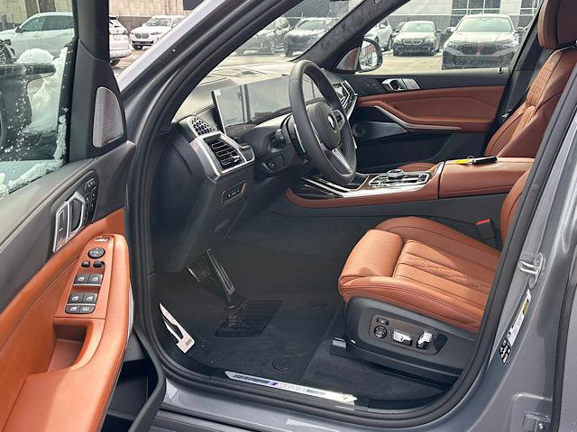New 2026 BMW X7 M60i image 4