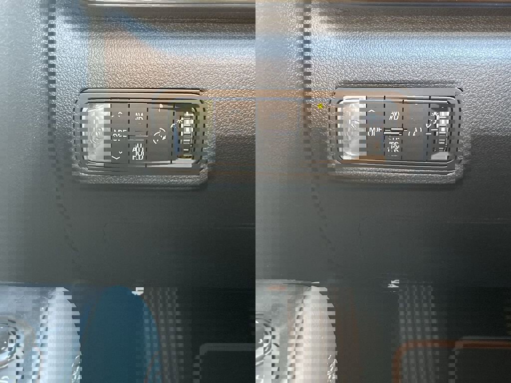 New 2026 GMC Terrain AT4 w/ Convenience Package III image 18