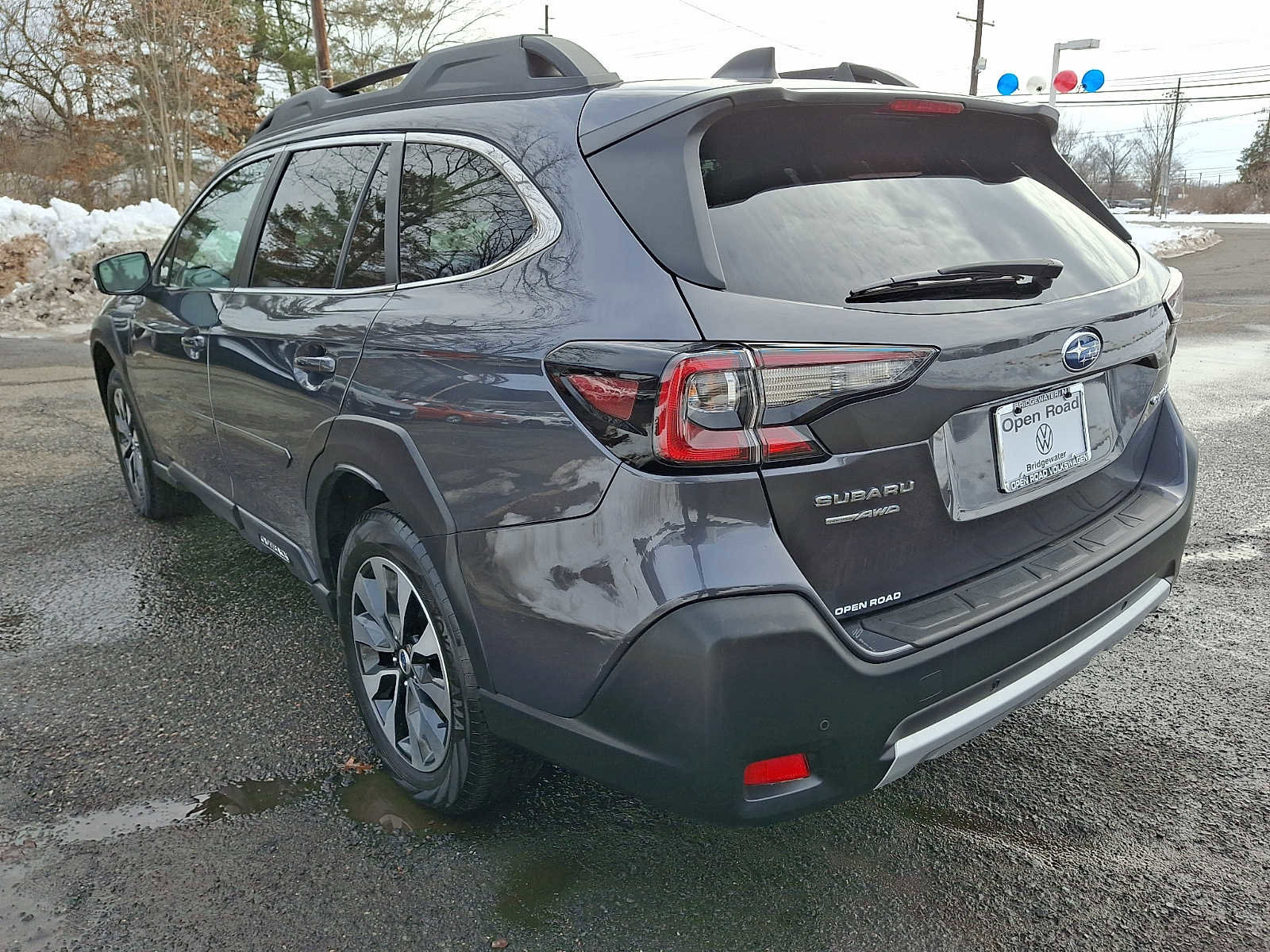 Used 2023 Subaru Outback Limited AWD/4WD image 4