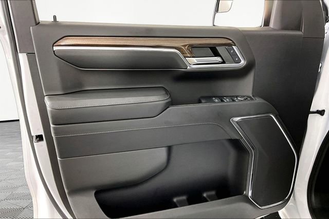 Used 2024 Chevrolet Silverado 1500 LT Trail Boss w/ LPO, Dark Essentials Package AWD/4WD image 20