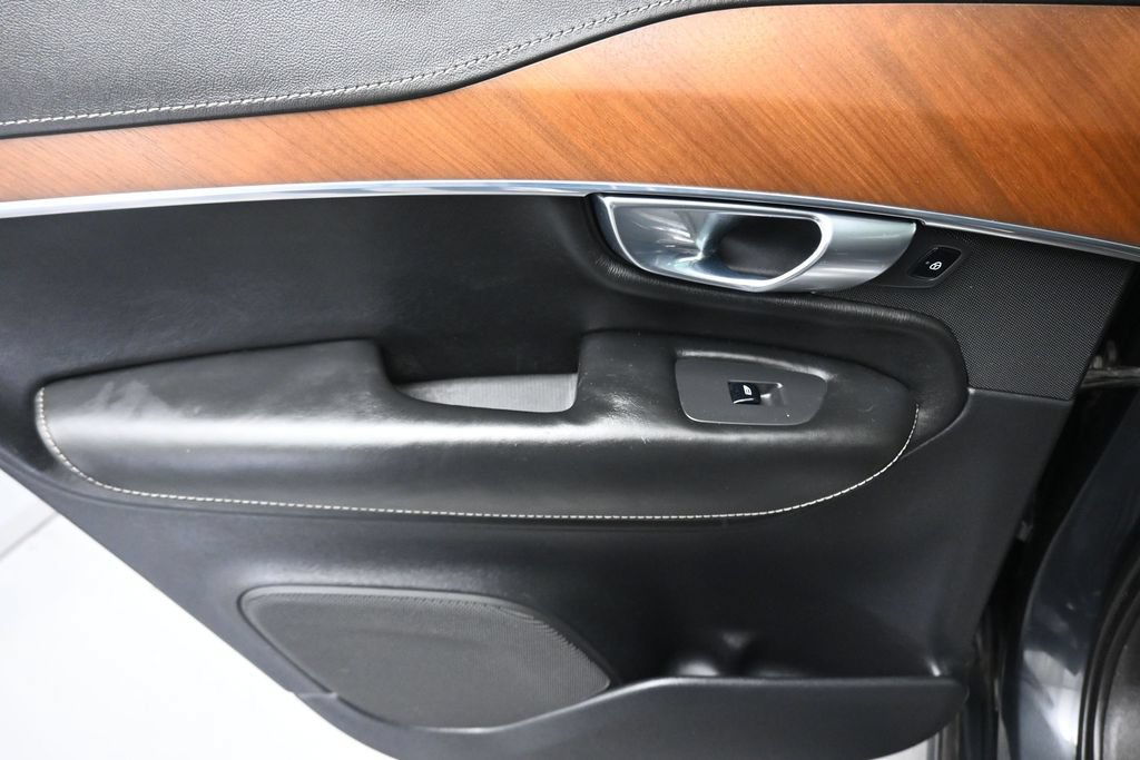 Used 2017 Volvo XC90 T6 Inscription w/ Vision Package AWD/4WD image 32