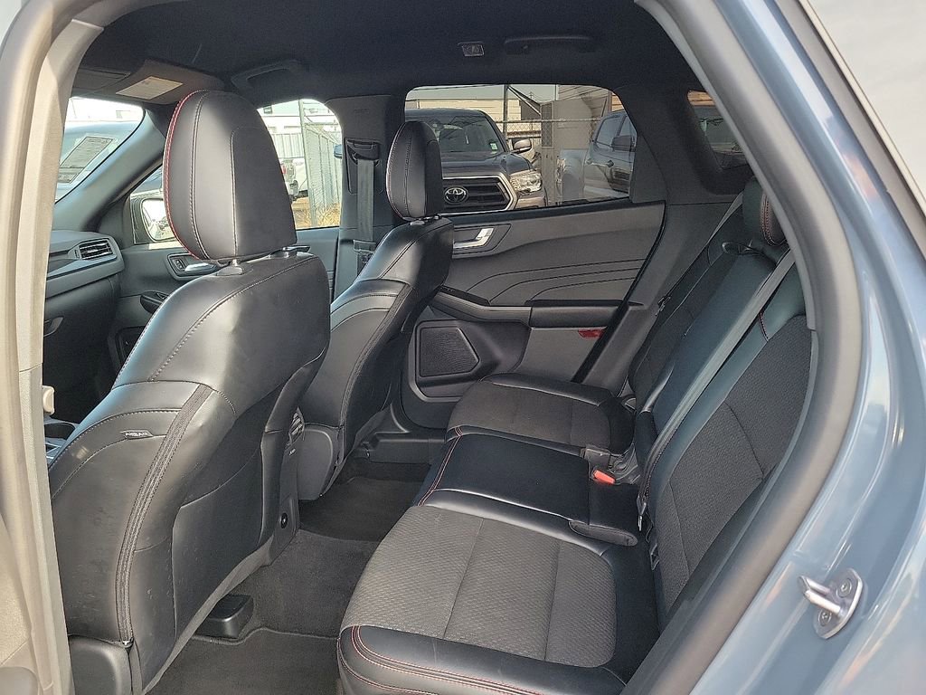 Used 2024 Ford Escape ST-Line w/ Tech Pack #1 image 7