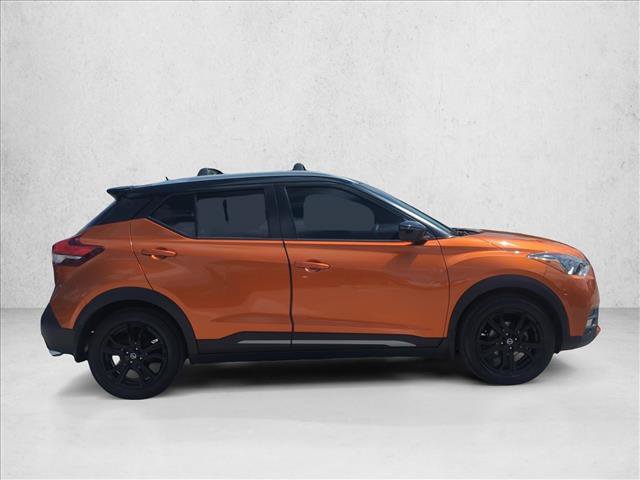Used 2020 Nissan Kicks SR w/ SR Premium Package FWD image 4