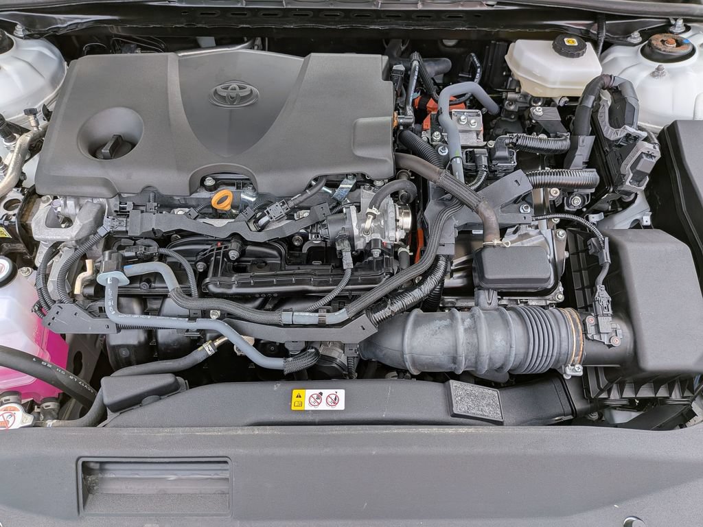 Used 2025 Toyota Camry SE FWD image 32