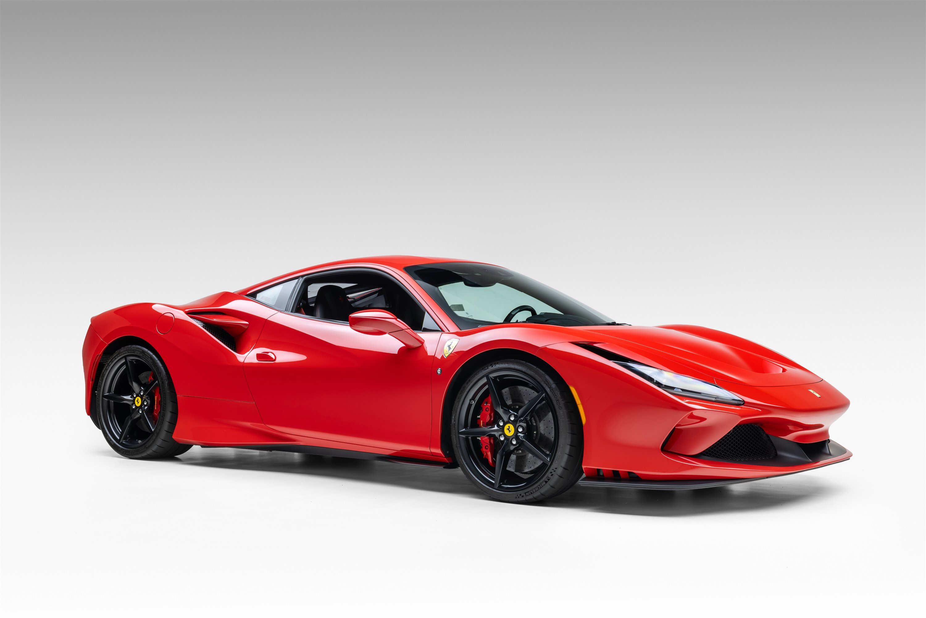 Certified 2020 Ferrari F8 Tributo image 4