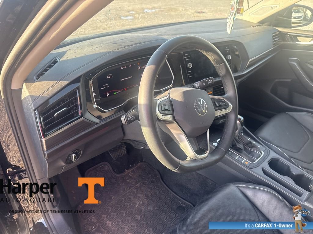 Used 2024 Volkswagen Jetta SEL image 14