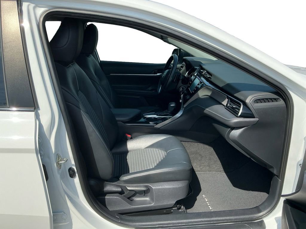 Used 2019 Toyota Camry SE image 22
