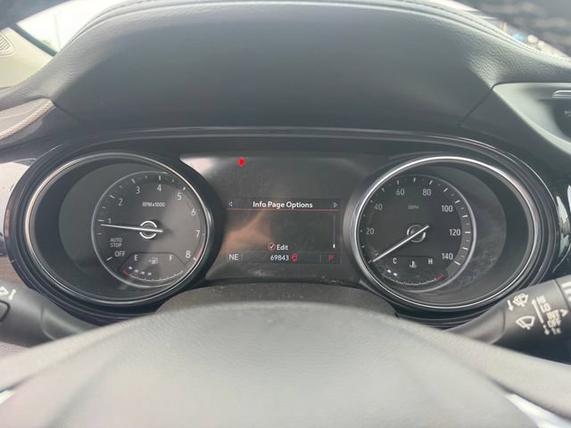 Used 2022 Buick Encore GX Select w/ Sport Touring Package FWD image 15
