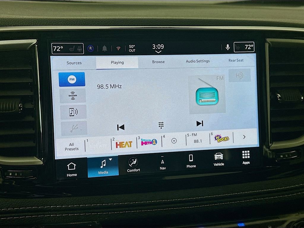 New 2026 Chrysler Pacifica Select image 13