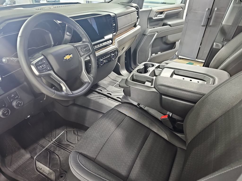 Certified 2023 Chevrolet Silverado 1500 LT w/ Protection Package AWD/4WD image 19