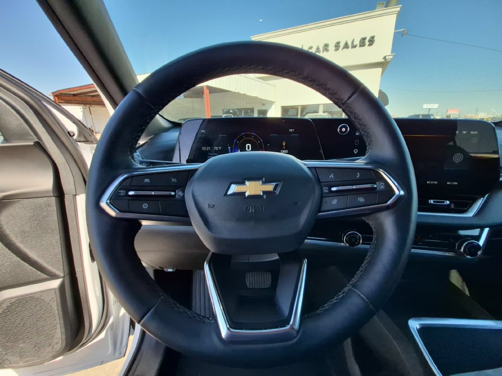 Used 2026 Chevrolet Equinox LT FWD image 22