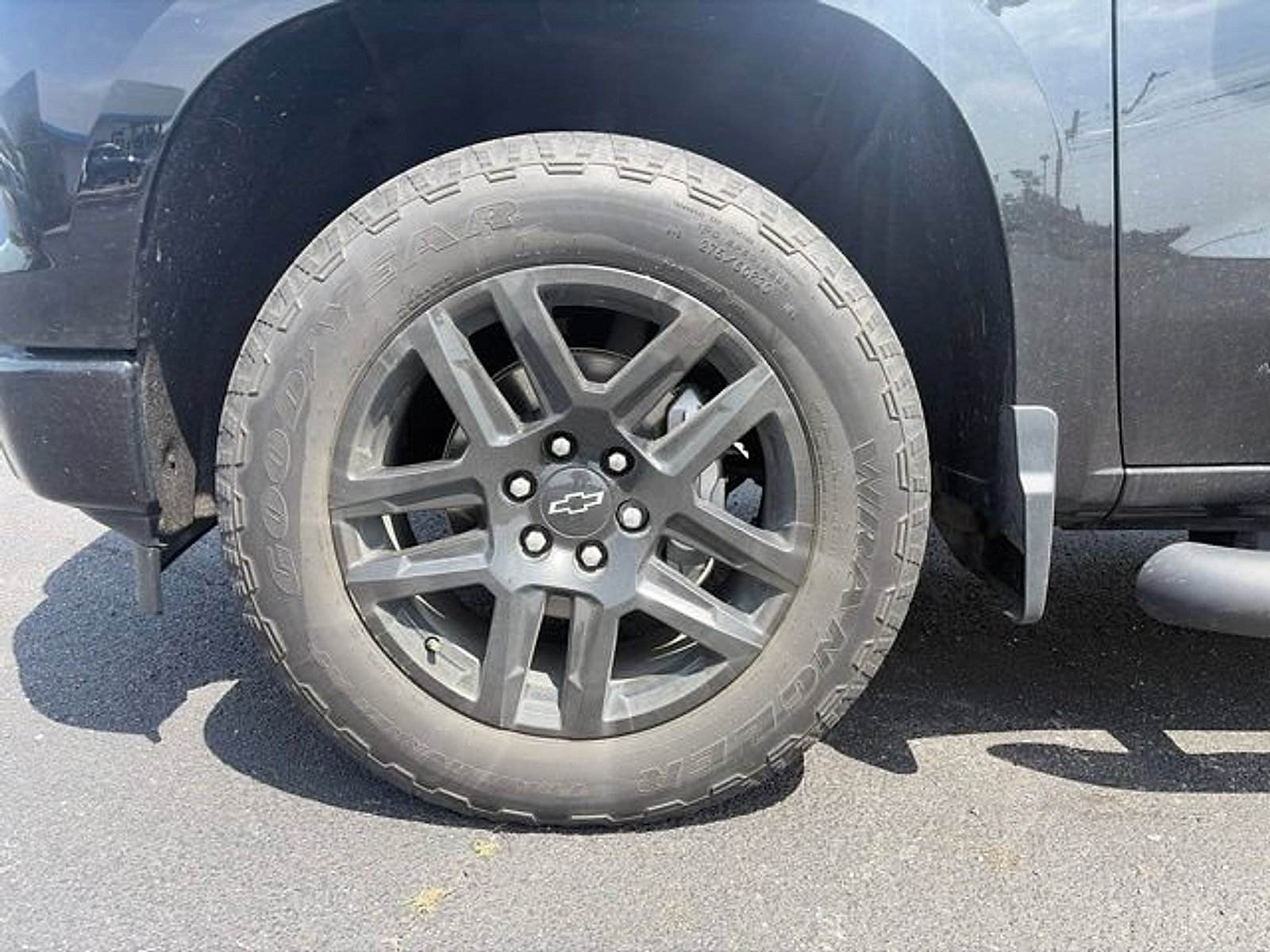 Certified 2023 Chevrolet Silverado 1500 RST w/ Z71 Off-Road Package AWD/4WD image 25