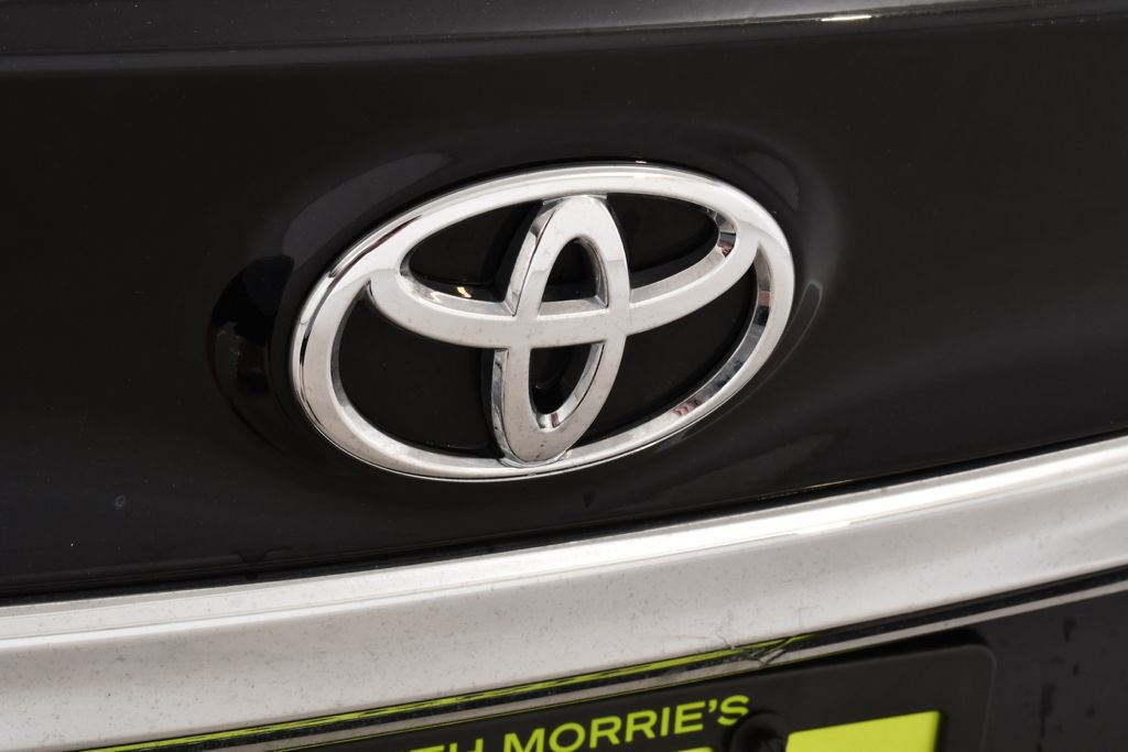 Used 2016 Toyota Avalon XLE FWD image 21
