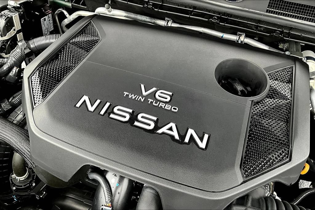 Used 2025 Nissan Armada SL w/ Captain's Chari Seat Package AWD/4WD image 34