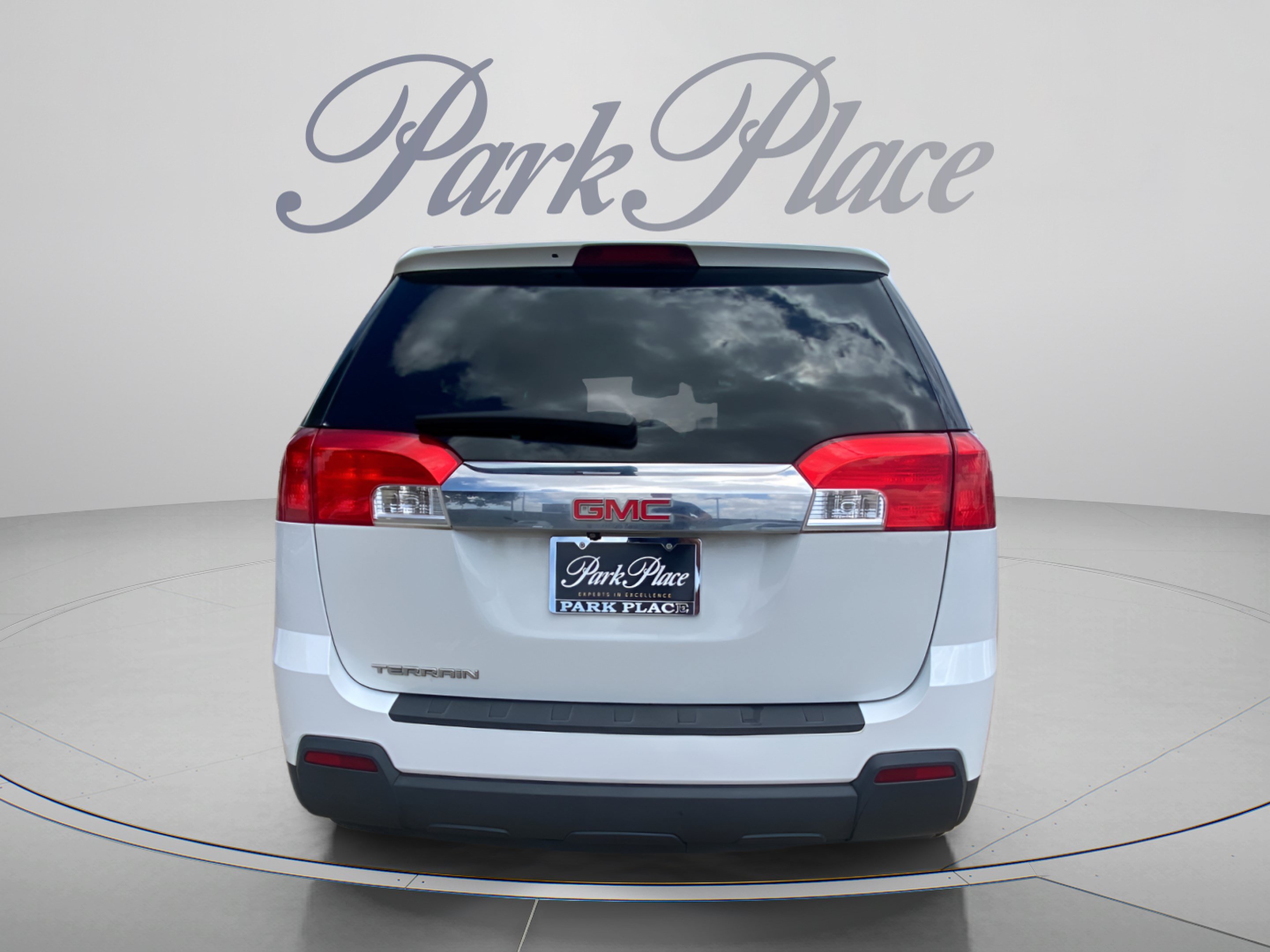 Used 2015 GMC Terrain SLE FWD image 4