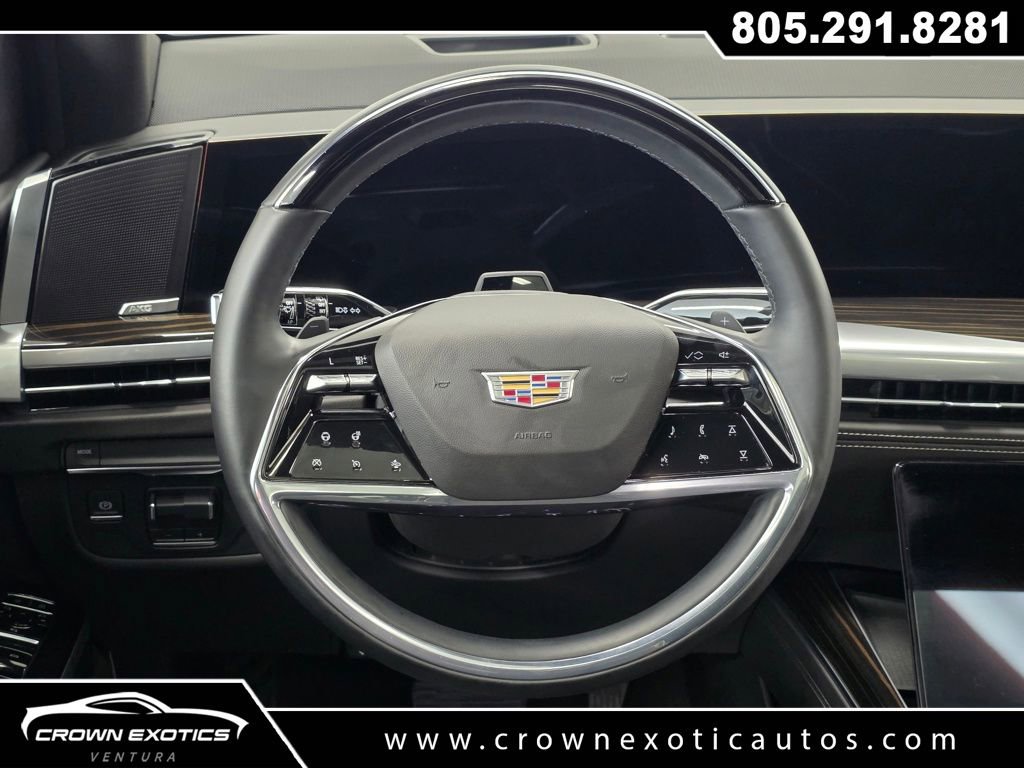 Used 2025 Cadillac Escalade ESV Premium Luxury RWD image 21