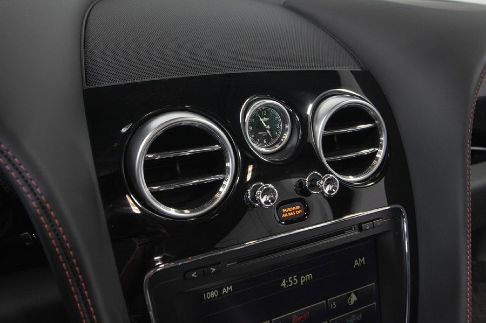 Used 2018 Bentley Continental GT image 27