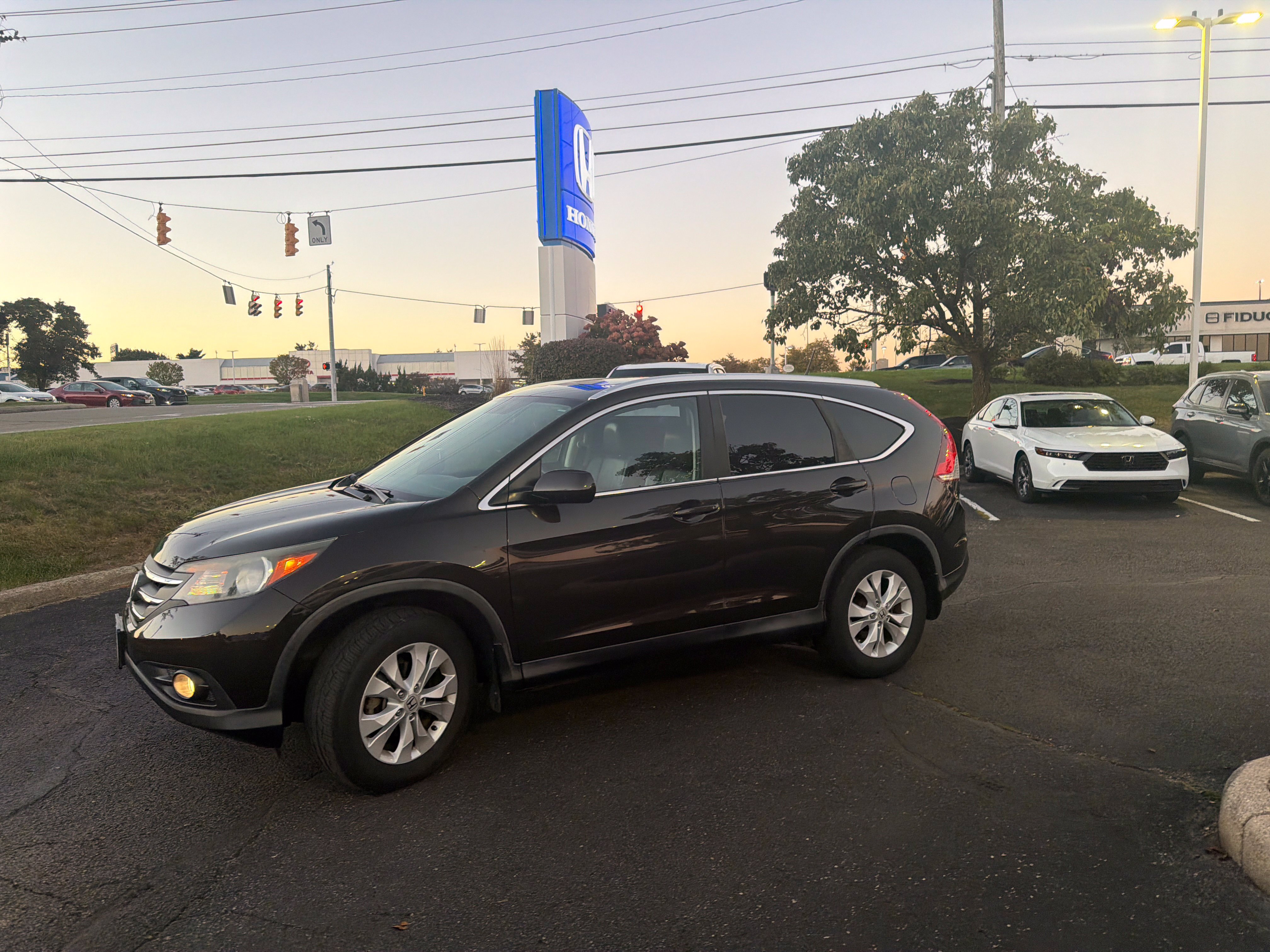 Used 2014 Honda CR-V EX-L image 4