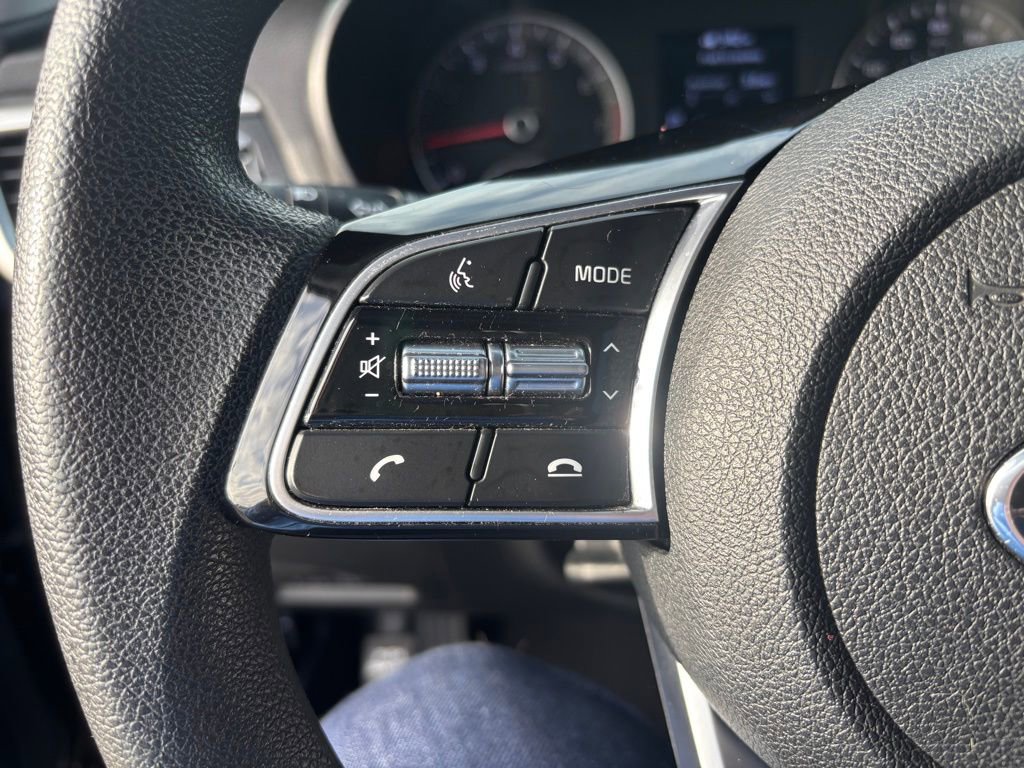 Used 2020 Kia Optima LX image 13