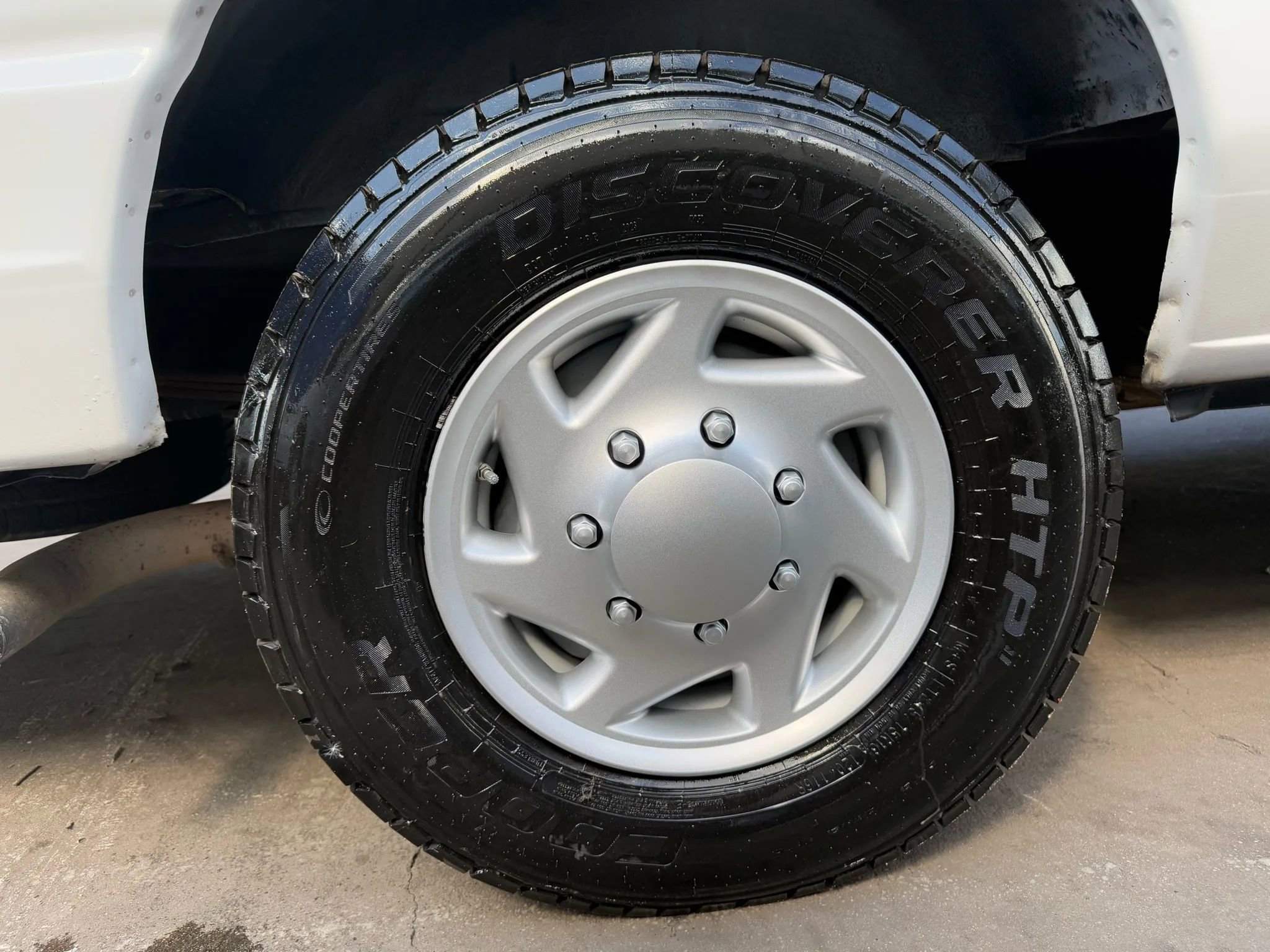 Used 2011 Ford E-250 and Econoline 250 Extended w/ PWR Group image 17