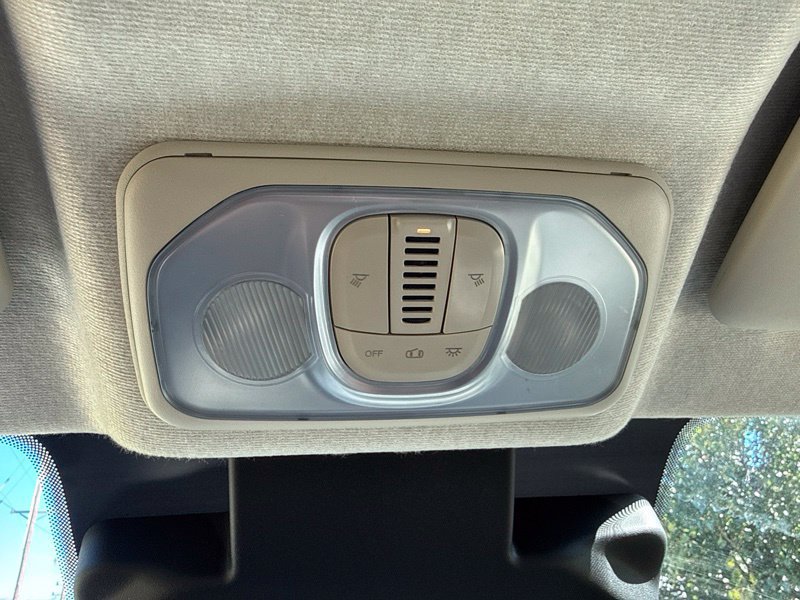 Used 2025 RAM ProMaster 2500 w/ Convenience Group FWD image 29