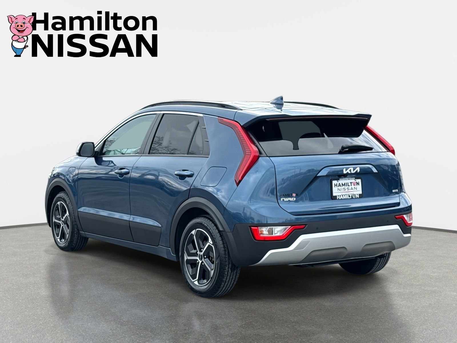 Used 2023 Kia Niro EX w/ EX Cold Weather Package image 4