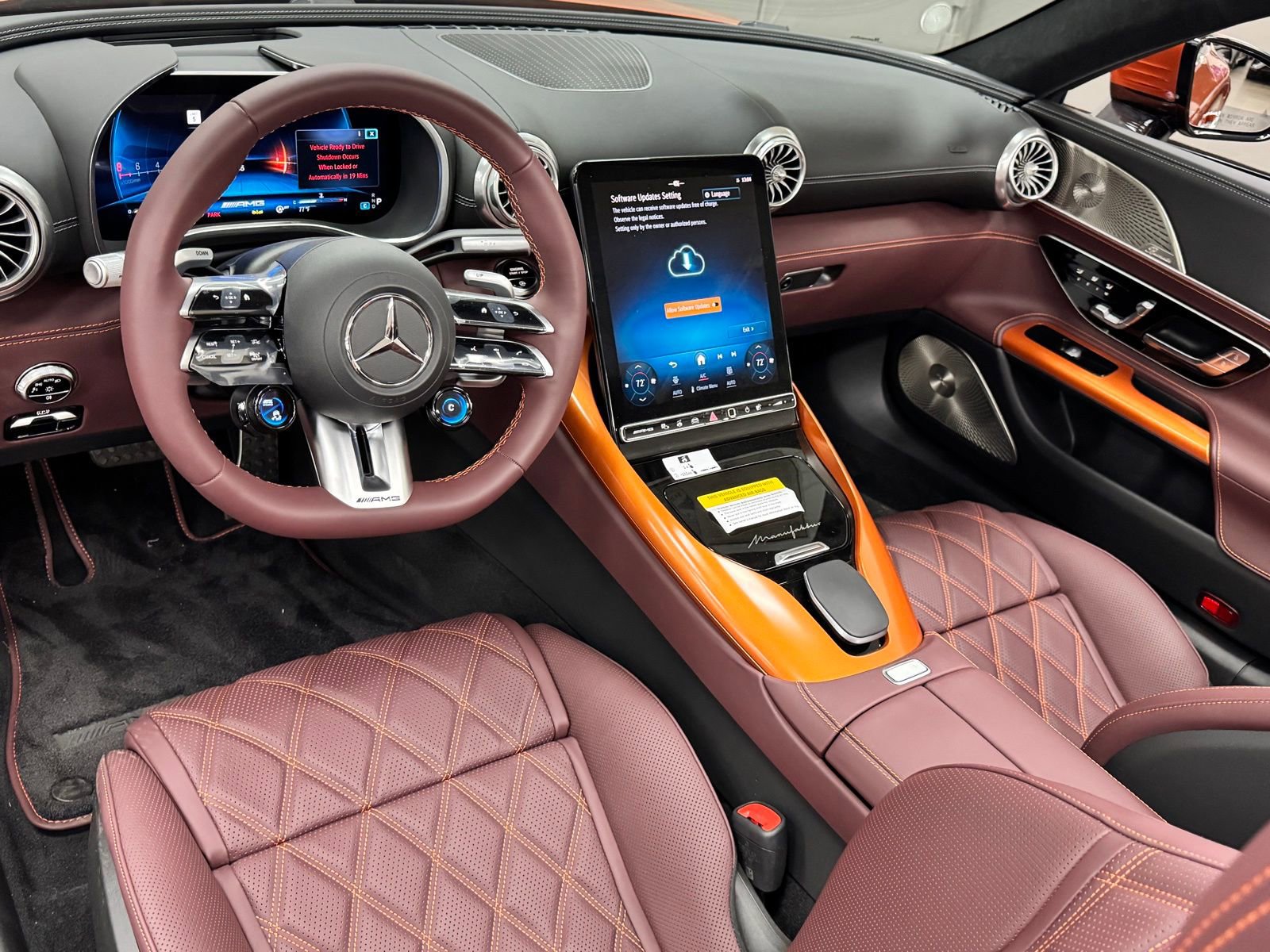 Used 2024 Mercedes-Benz SL 63 AMG 4MATIC image 27