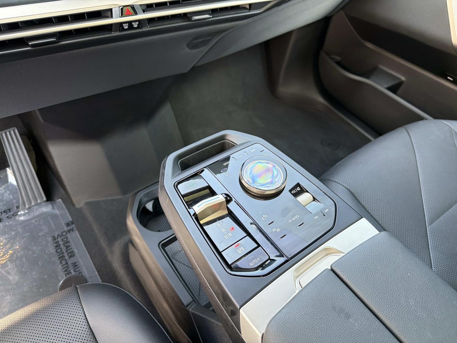 Certified 2024 BMW iX xDrive50 w/ Premium Package AWD/4WD image 23