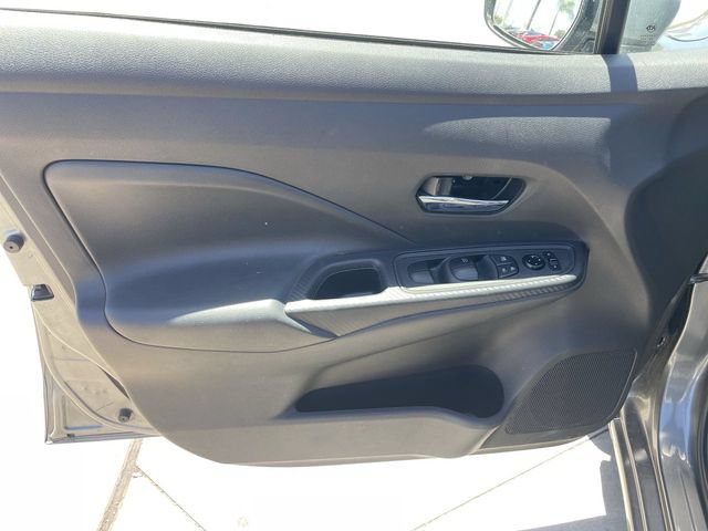 Used 2023 Nissan Versa SV FWD image 20