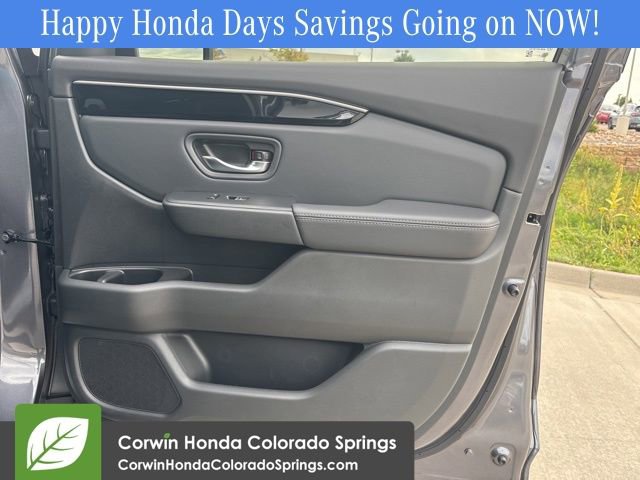 New 2025 Honda Pilot Touring image 31
