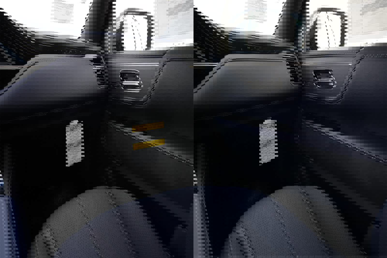 New 2026 INFINITI QX80 4WD w/ Sport Exterior Package image 8