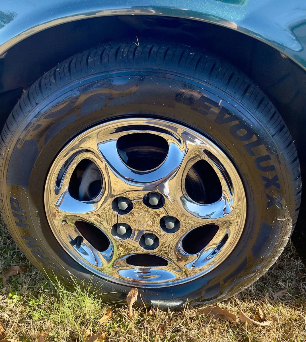 Used 1999 Oldsmobile Intrigue GL image 22