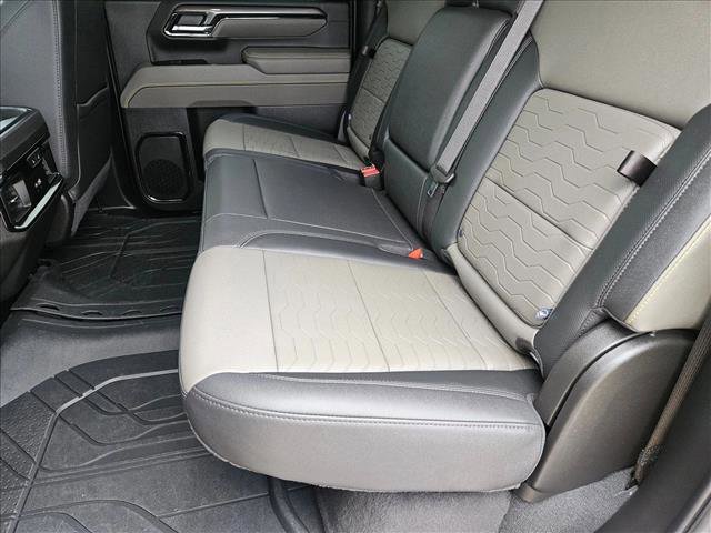 Certified 2025 Chevrolet Silverado 2500 ZR2 w/ Technology Package image 18