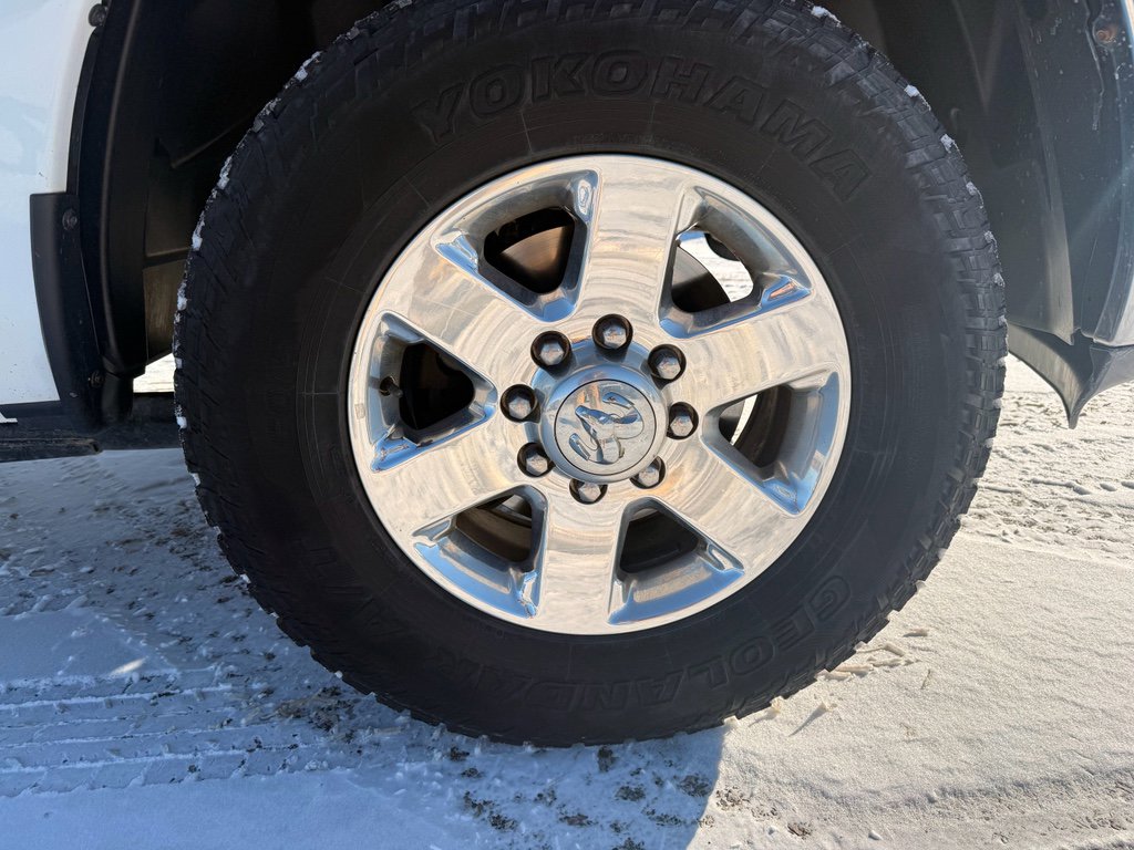 Used 2015 RAM 2500 SLT w/ Luxury Group image 15