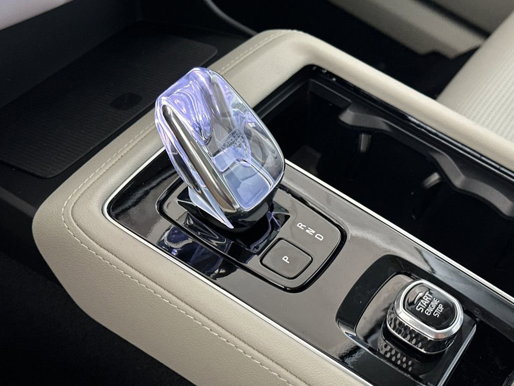 New 2026 Volvo XC90 T8 Ultra w/ Lounge Package image 22