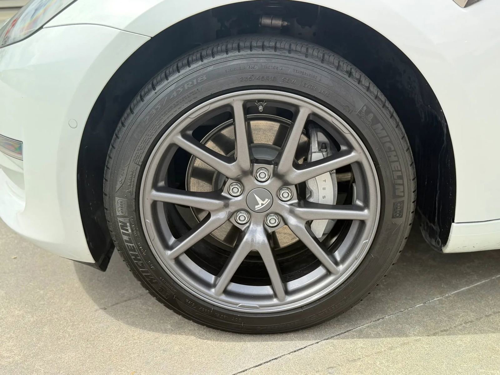 Used 2020 Tesla Model 3 Standard Range RWD image 14