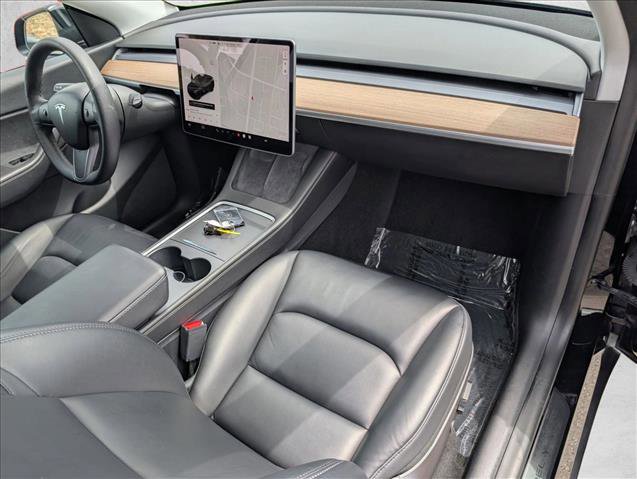 Used 2021 Tesla Model Y Long Range AWD/4WD image 19