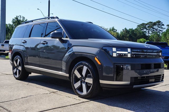 Used 2025 Hyundai Santa Fe Limited image 2