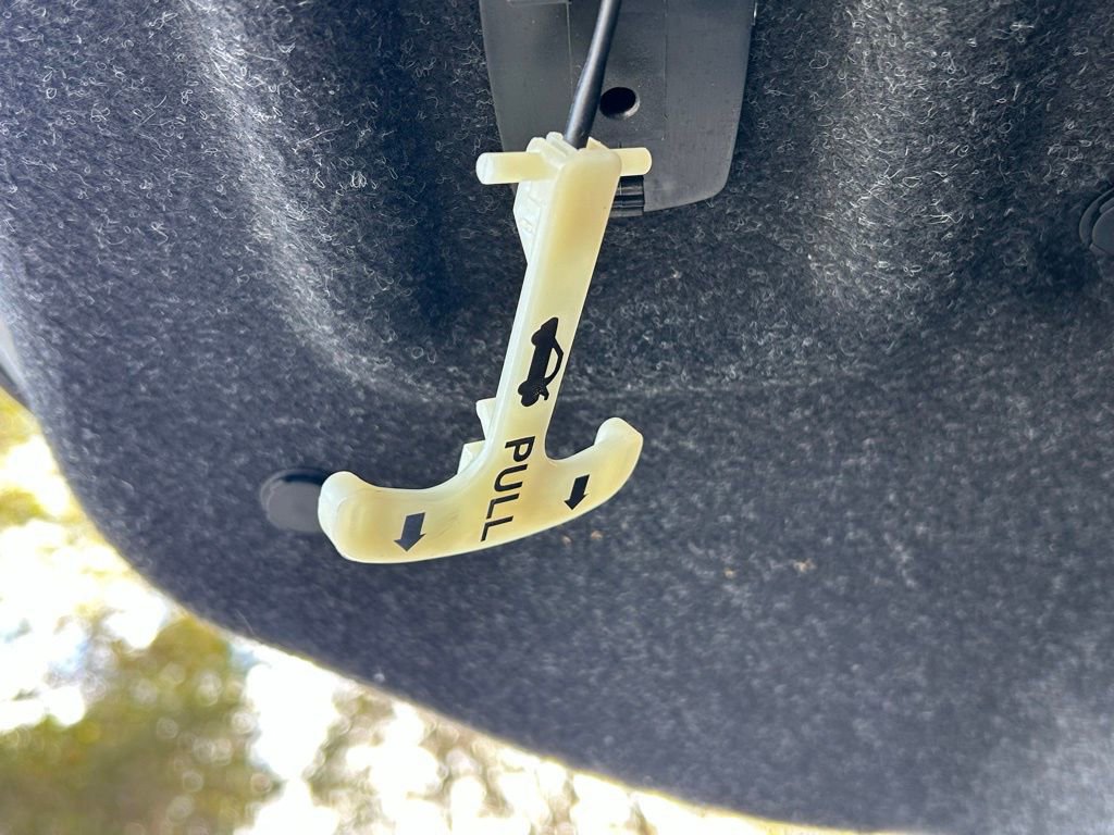 Used 2020 Nissan Sentra S image 29