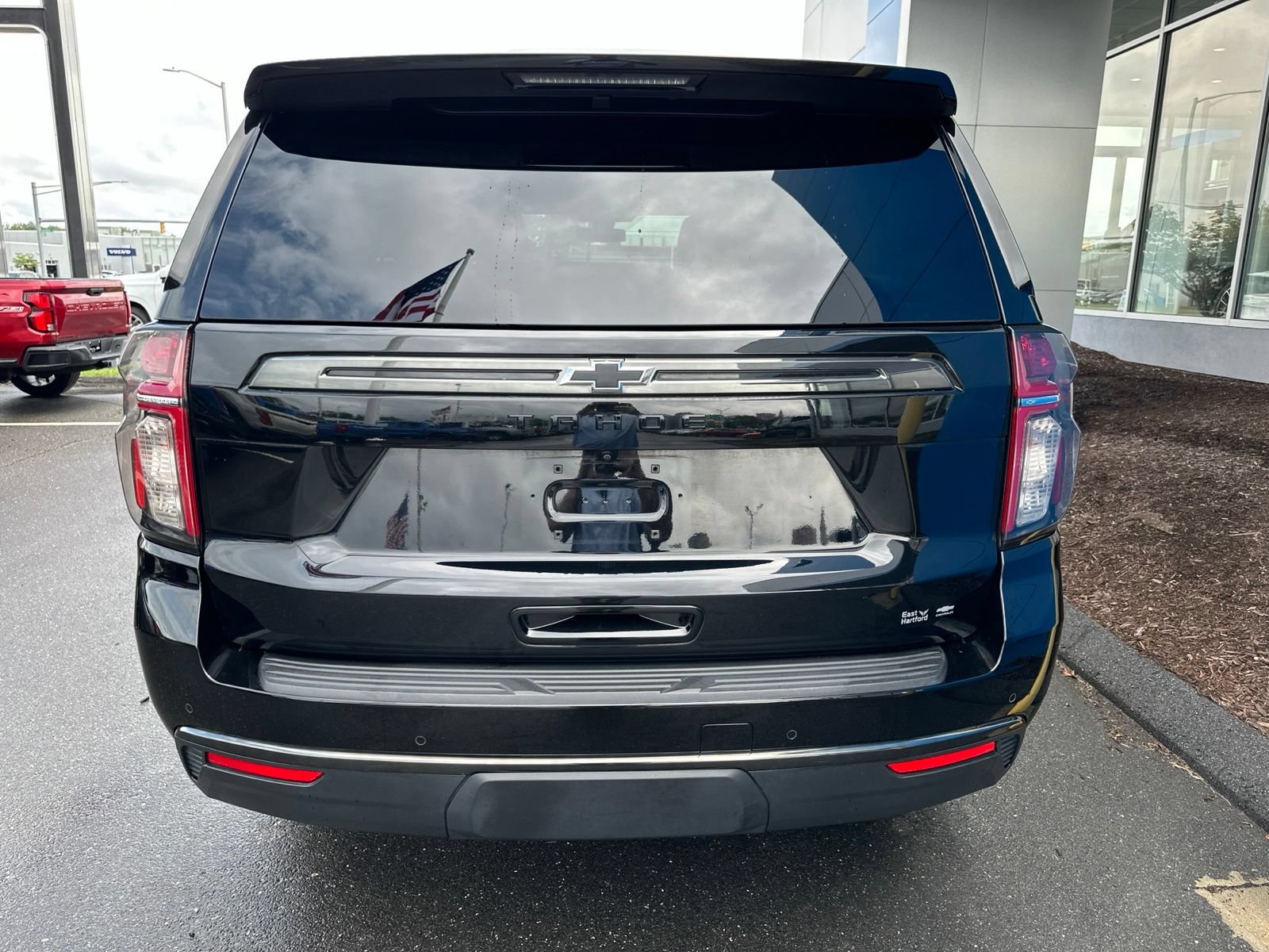 Used 2021 Chevrolet Tahoe Z71 w/ Z71 Off-Road Package AWD/4WD image 6