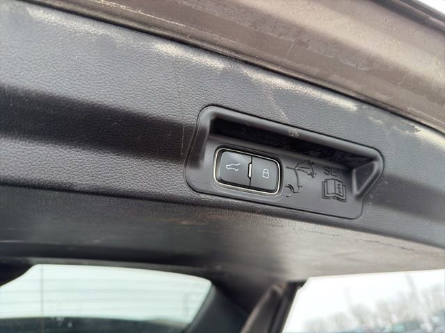 Certified 2021 Ford Explorer XLT w/ Equipment Group 202A image 11