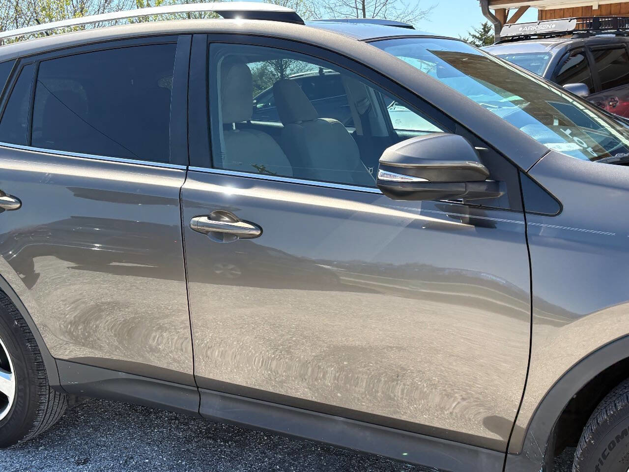 Used 2015 Toyota RAV4 XLE image 3