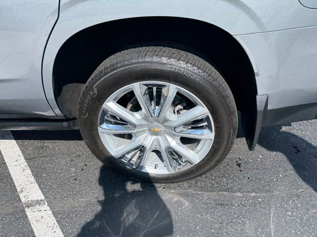 Used 2024 Chevrolet Tahoe High Country w/ Premium Package AWD/4WD image 6