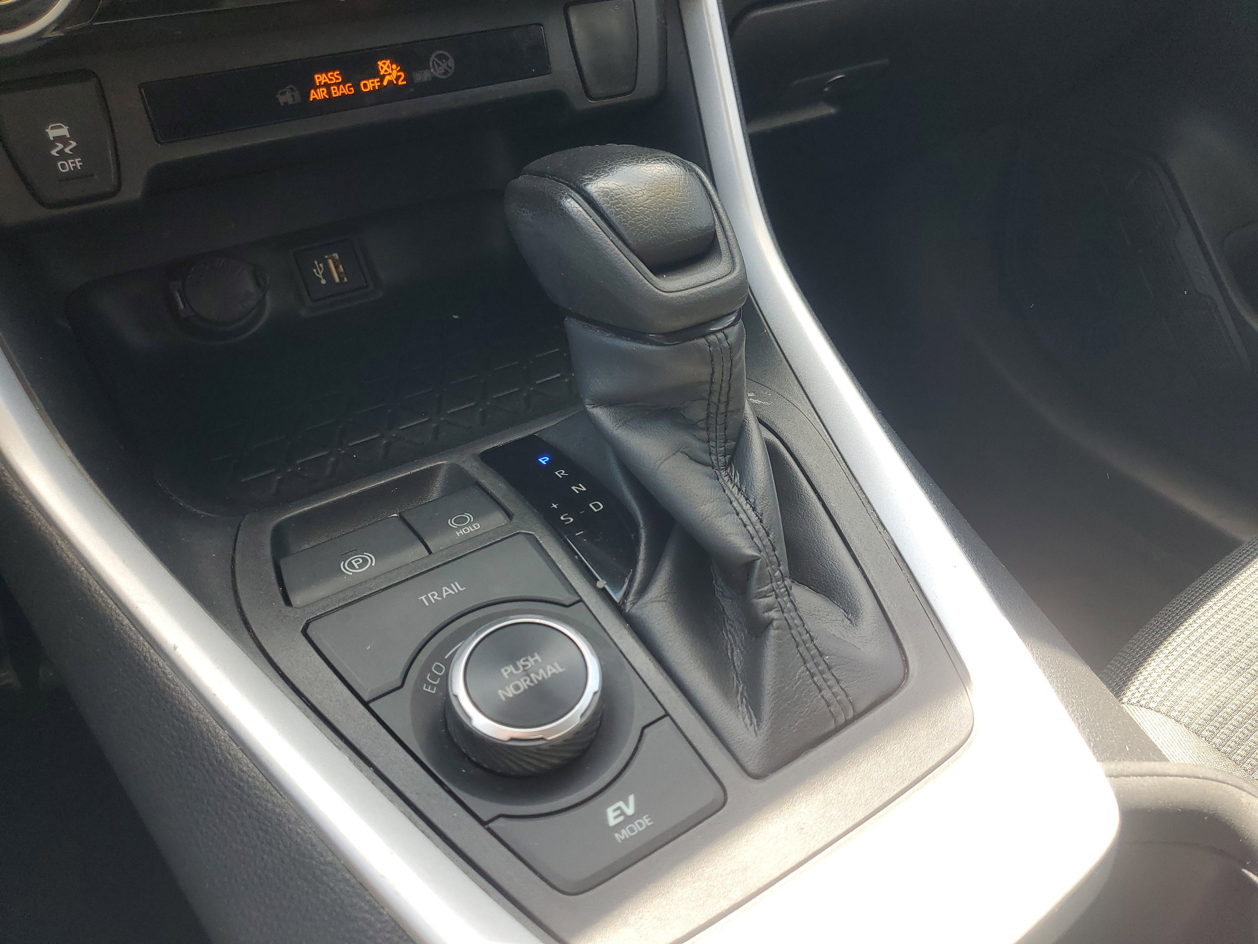 Certified 2024 Toyota RAV4 LE image 29