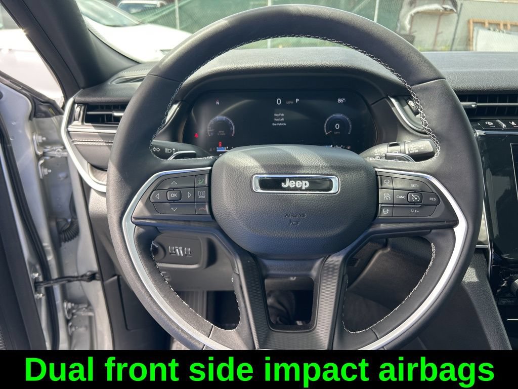 Used 2025 Jeep Grand Cherokee L Altitude RWD image 18