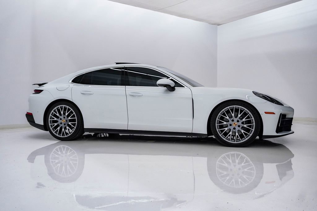 Certified 2025 Porsche Panamera 4 AWD/4WD image 9