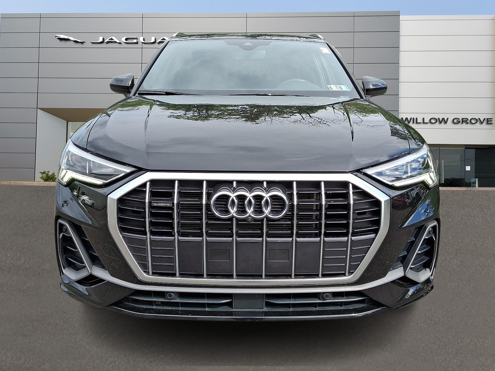 Used 2023 Audi Q3 2.0T Premium Plus AWD/4WD image 8
