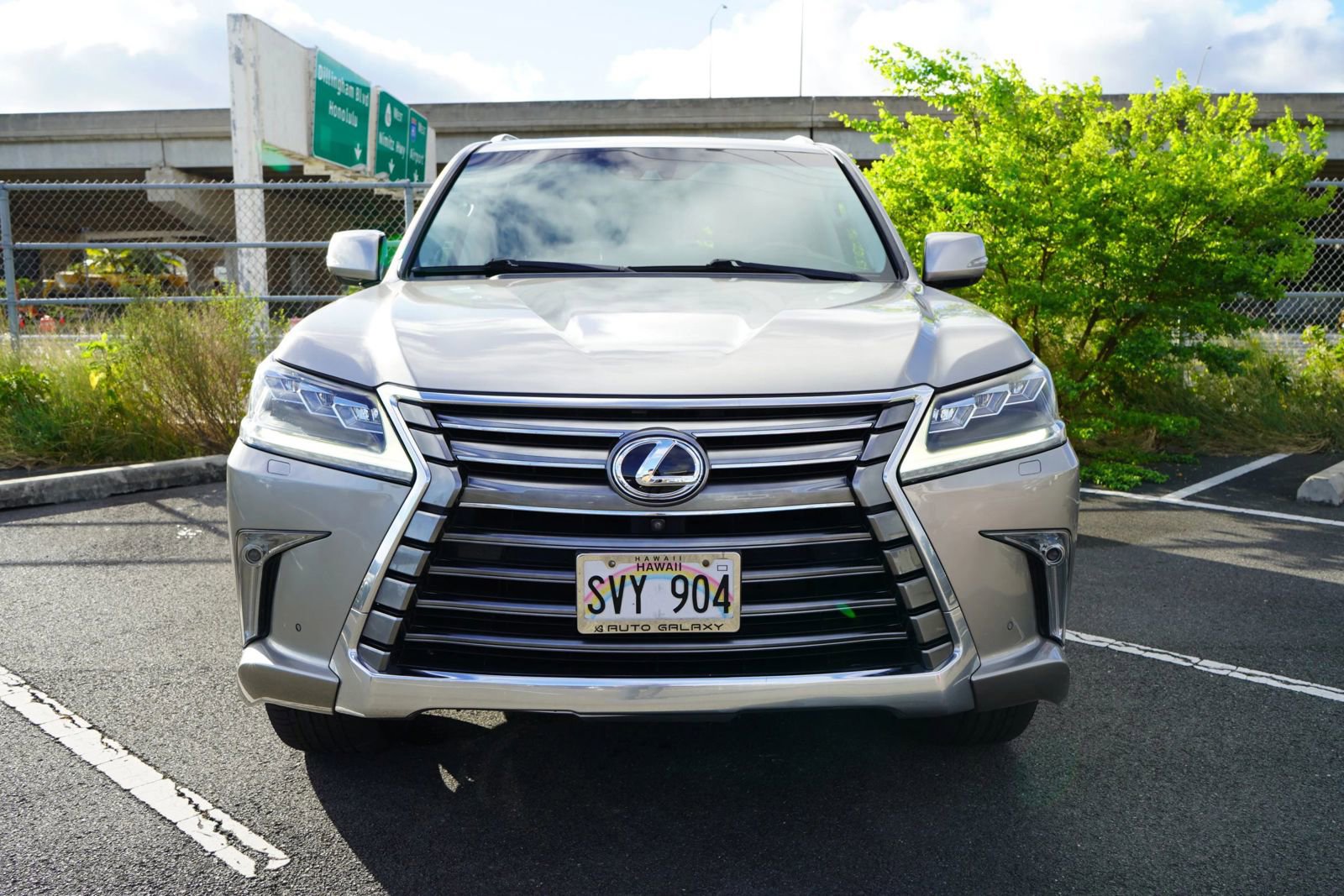 Used 2016 Lexus LX 570 4WD image 4